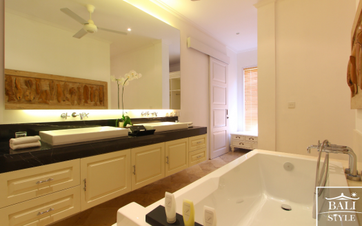 Classica Villa 3 спальни: Семиньяк
